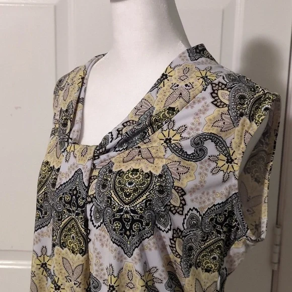 Dana Buchman Large Tank Paisley Summer Work - Picture 2 of 9
